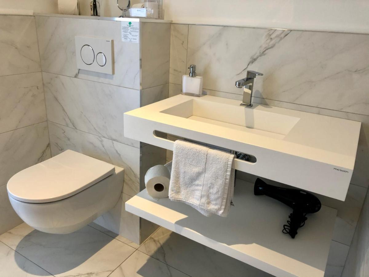 Hotelya - Lille Villeneuve D'Ascq Dış mekan fotoğraf