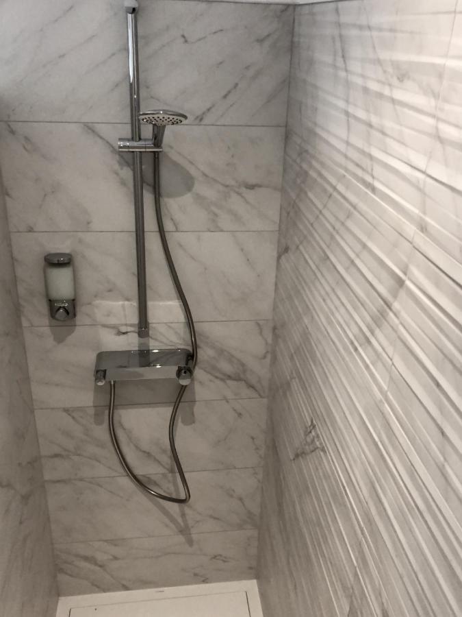 Hotelya - Lille Villeneuve D'Ascq Dış mekan fotoğraf